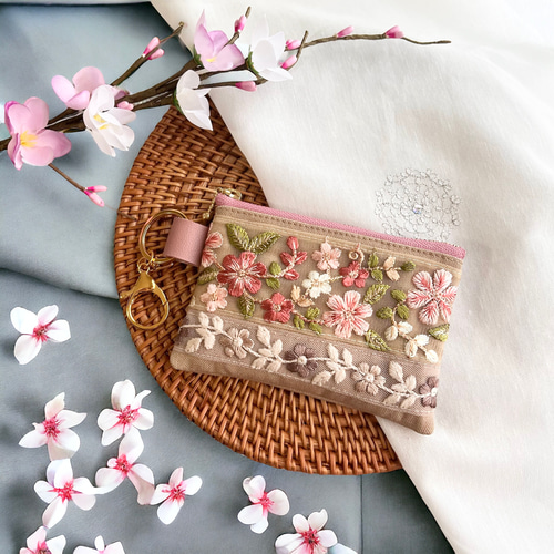 桜/インド刺繍×帆布☆キーホルダー付きフラットポーチ/マルチケース【2