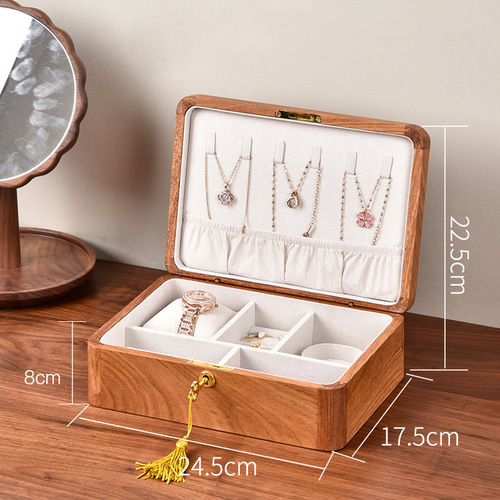 すっきり収納でき アクセサリーケース 持ち運びにぴったりなサイズ