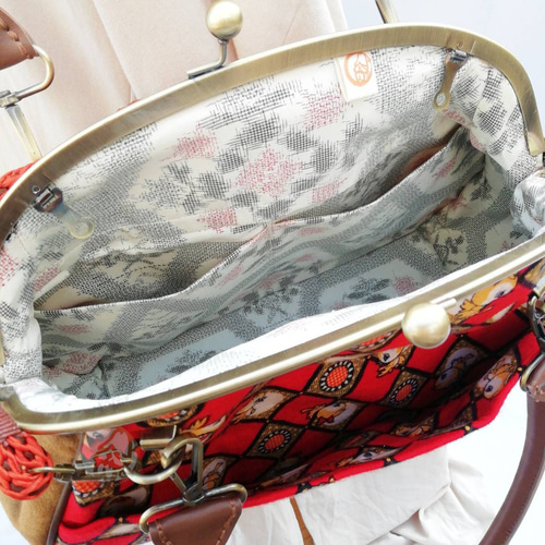 Brown by  ボストンバック　レトロ　口金 sddefault.jpg