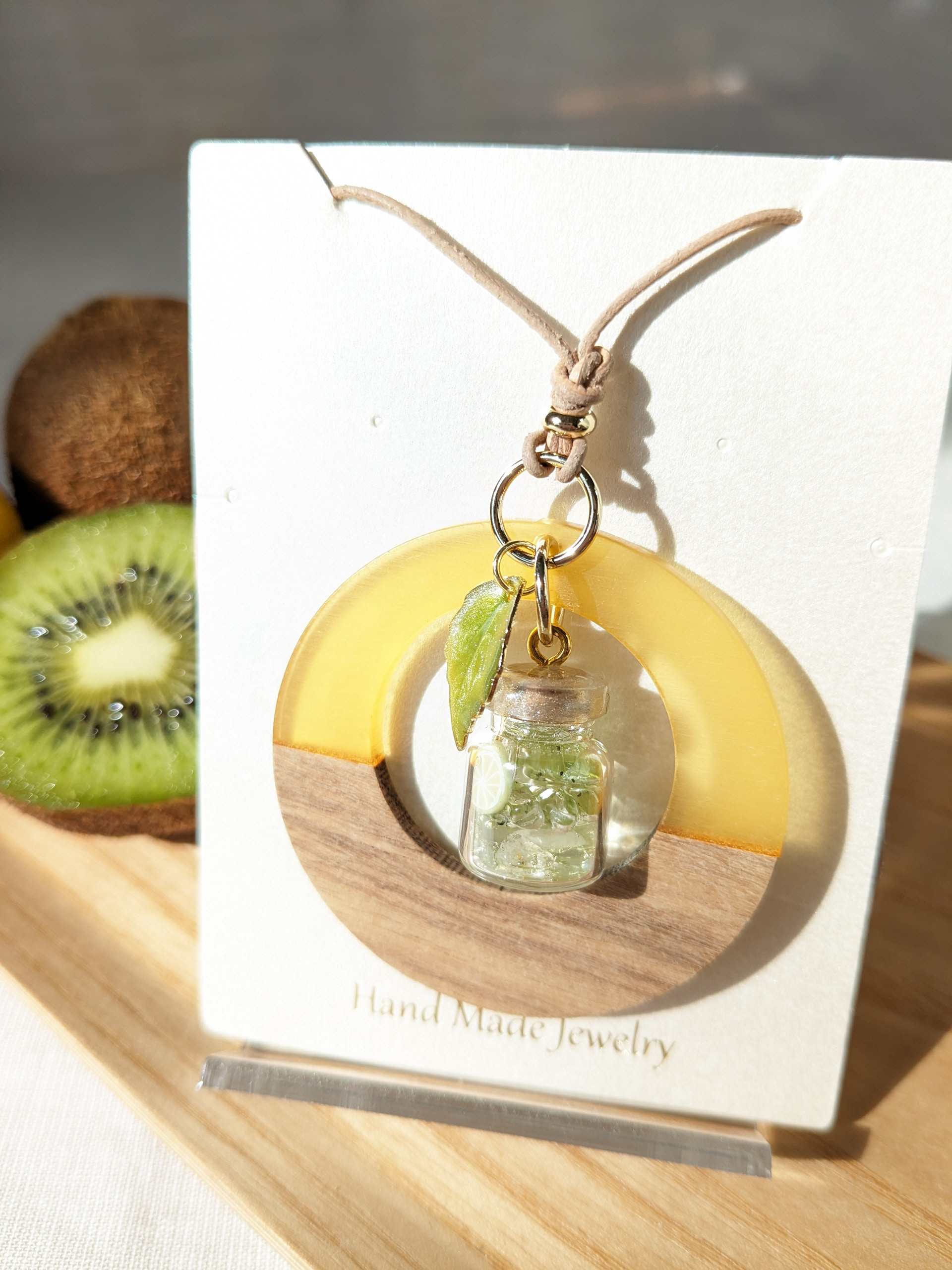 果実酢キウイネックレス（WOOD）