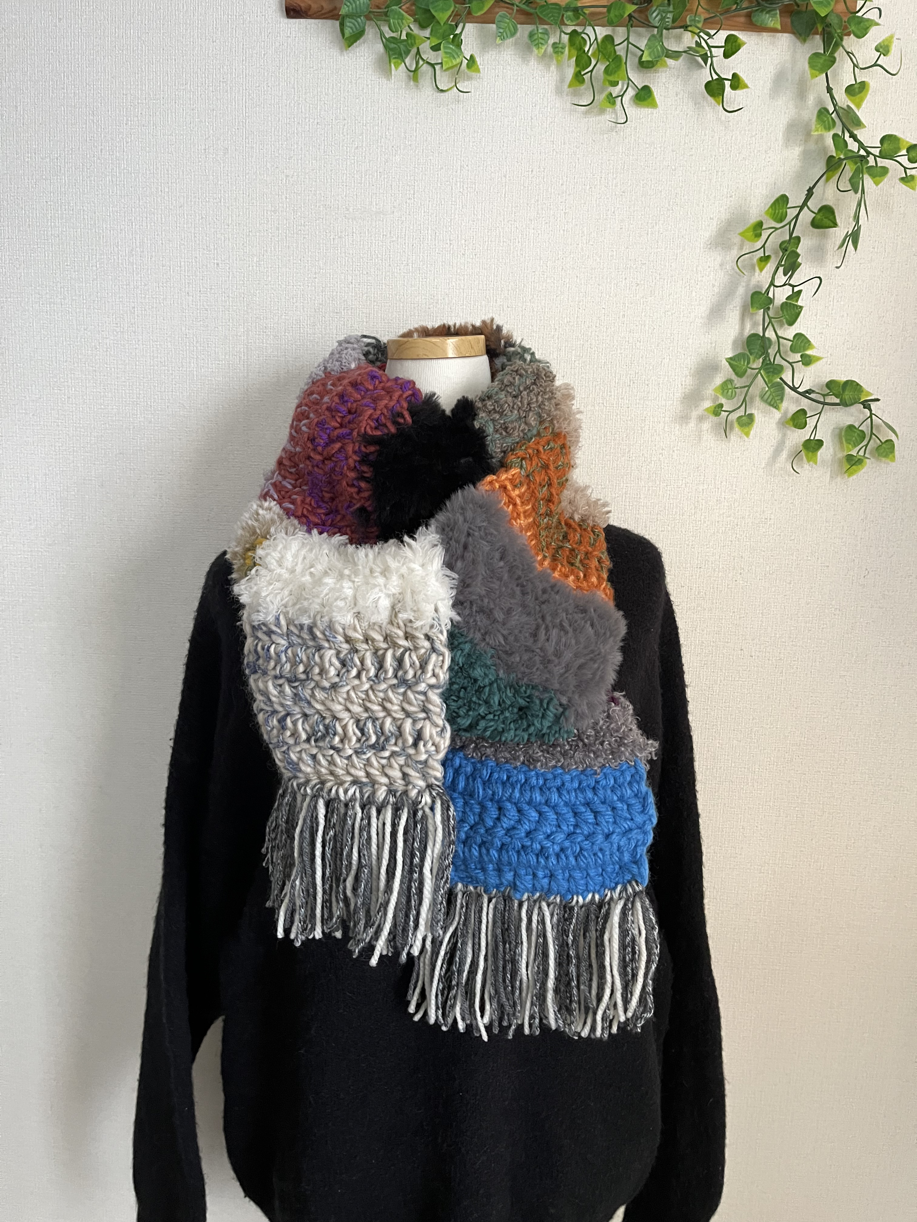 個性的カラフル毛糸のボーダー手編みロングマフラー2
