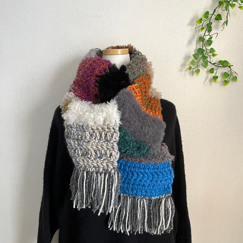 個性的カラフル毛糸のボーダー手編みロングマフラー2 マフラー Kym  