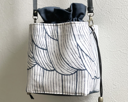 【1500】あおりポケットの巾着バッグ＊ミナペルホネン あおりポケットの巾着バッグ＊mina perhonen【1353】