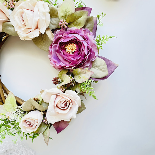 玄関リース（造花） リース 完成品 30cm ラナンキュラス 造花 白 グリーン 黄色 玄関 玄関