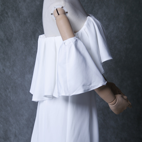 パーティードレス オフショルダー クレープ生地 ファスナー 2次会 前  