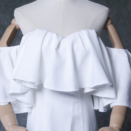 パーティードレス オフショルダー クレープ生地 ファスナー 2次会 前  