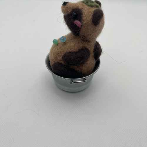 羊毛フェルト たぬき ピンクッション 針山