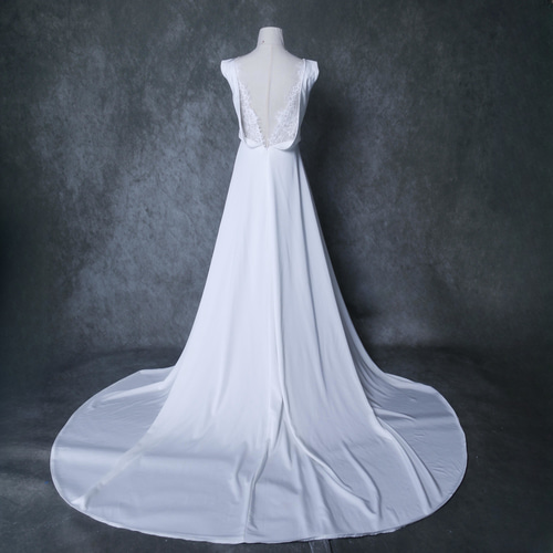 パーティードレス 高級イタリアサテン ビーズ ハンドメイド  