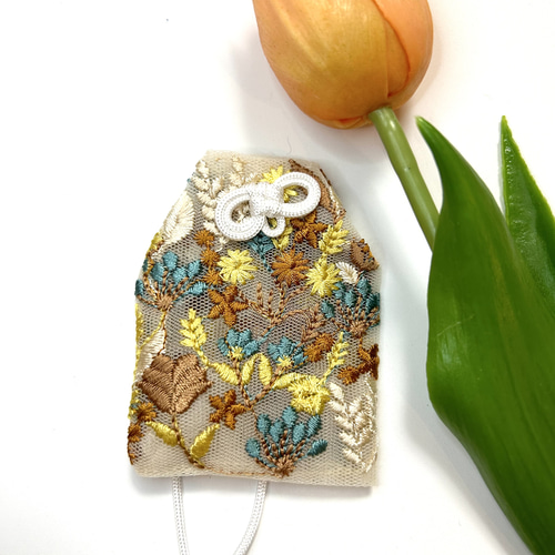 インド刺繍リボン⭐︎合格祈願⭐︎ お守り袋 マース袋 フラワー