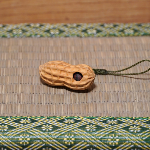 木彫刻 根付「落花生」黄楊 木彫り ラッカセイ からくり根付 彫刻 森