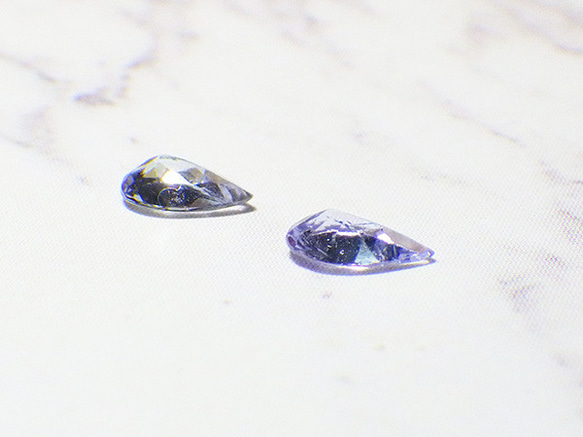 ゾイサイト2個セット（5×3mm） 4枚目の画像