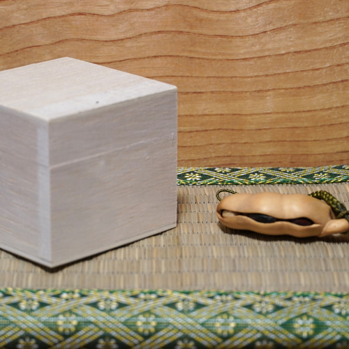 Leo商品　黃楊繊細彫刻　木製根付4点セット Leo商品 黃楊繊細彫刻 木製根付4点セット Leo様専用商品 黃楊繊細彫刻