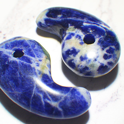ソーダライト勾玉2個セット 天然石 CrazyStone 通販