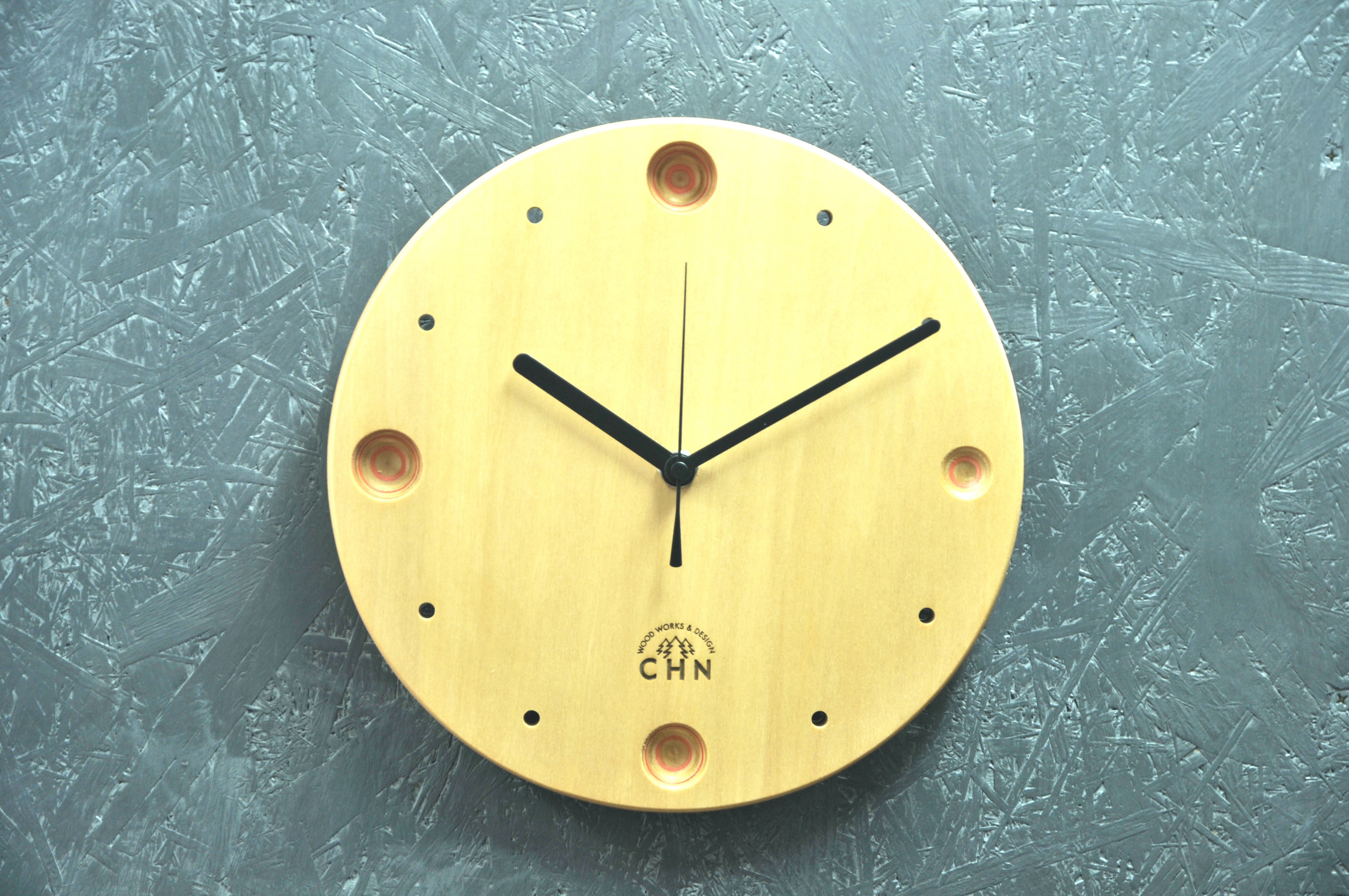 ペーパーウッドの掛け時計