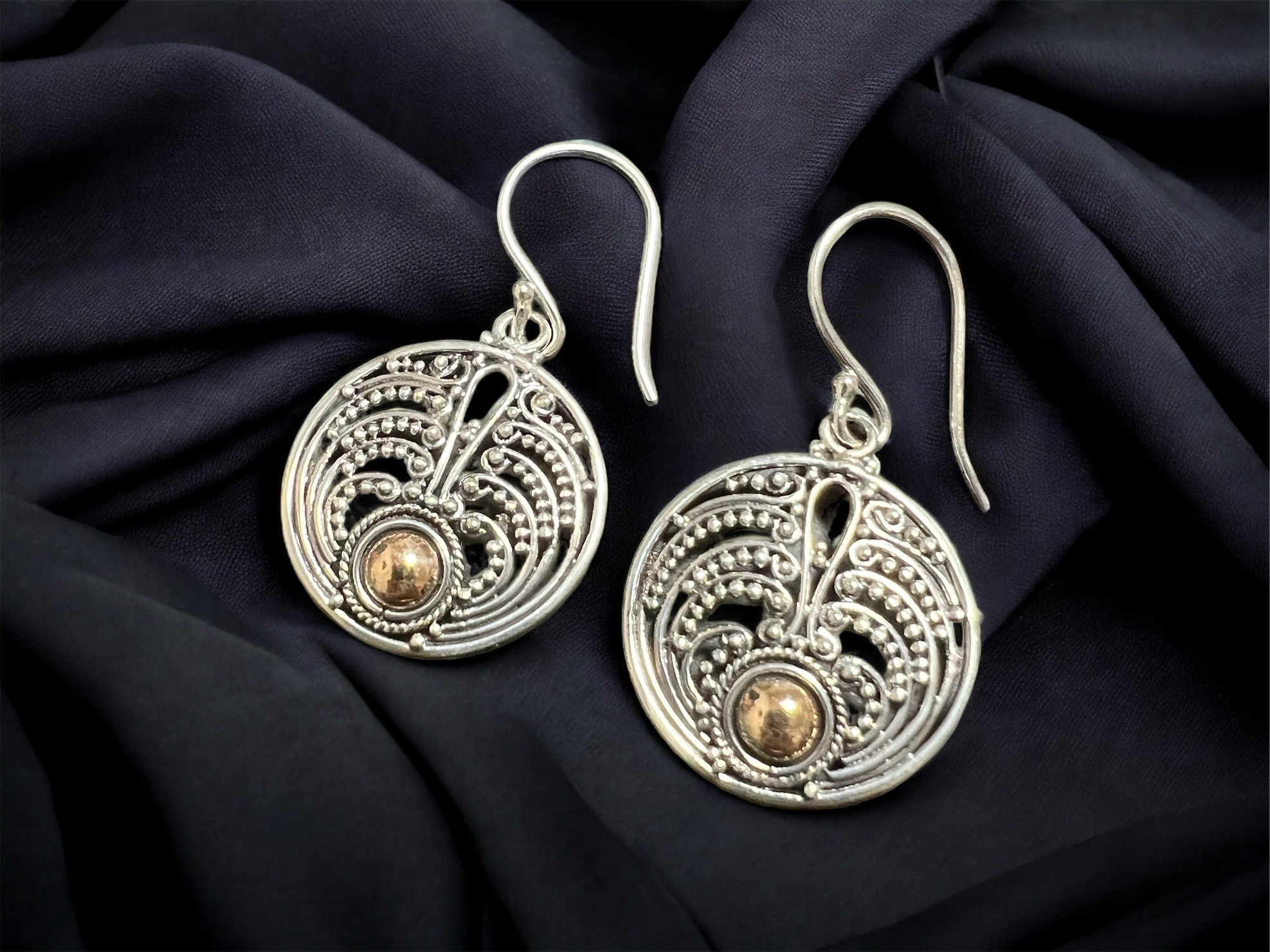 Bali Traditional Style バリ伝統スタイル 18K & シルバー925 イヤリングまたはイヤリング