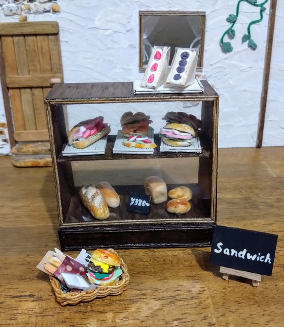 ユキオ様オーダー☆小さなおままごとセット＊サンドイッチ屋さんのショーケース 1枚目の画像
