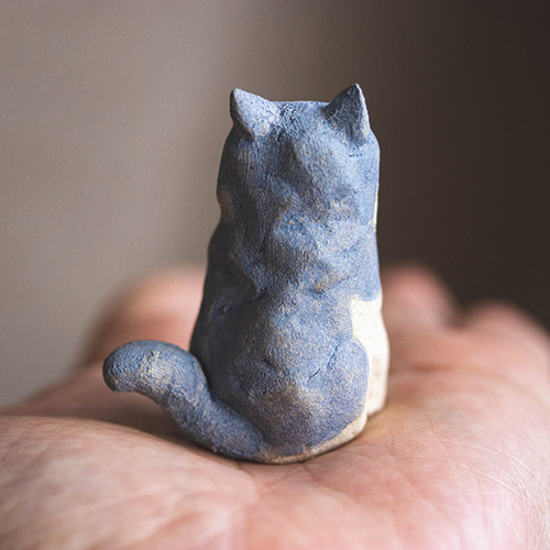 お座り猫【猫_769】 立体・オブジェ 深尾竜騎 通販 17136920