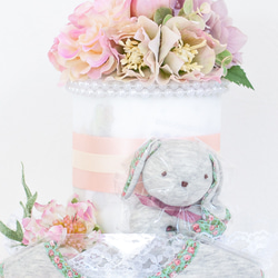おむつケーキ・ダイパーケーキ：花柄ベビーアイテム付き「野うさぎ　ピンク」 3枚目の画像