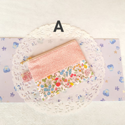 ポケットティッシュケース付きミニフラットポーチ(かわいいイチゴとお花) 2枚目の画像