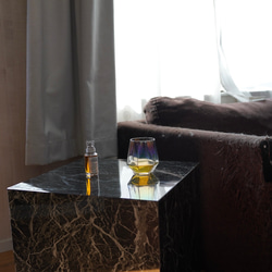 海外インテリア大理石調のサイドテーブル　カラーバリエーションあり 3枚目の画像