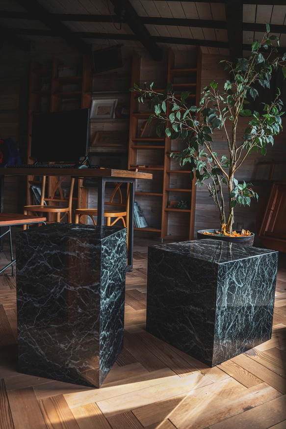 海外インテリア大理石調のサイドテーブル　カラーバリエーションあり 2枚目の画像