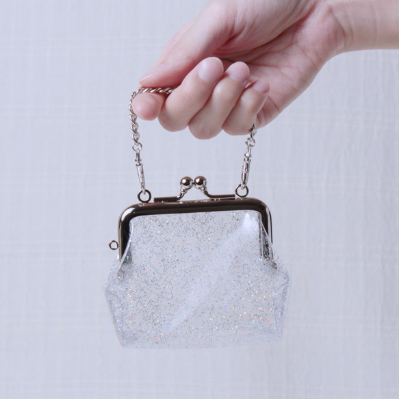 ハンドメイド ポーチにもなる小物入れ2点セットとチャーム4点セット2