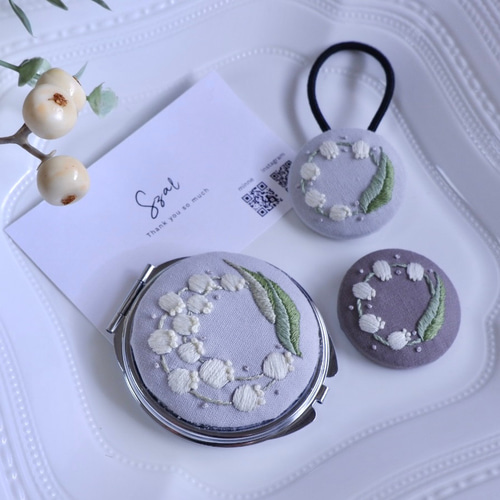 すずらん刺繍のコンパクトミラー 手鏡 Szal 通販 17137863