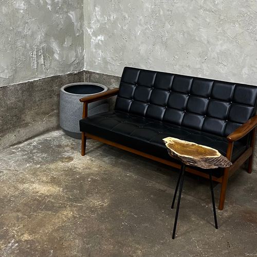 樫一枚板 輪切りのサイドテーブル サイドテーブル カラバ【Carabas