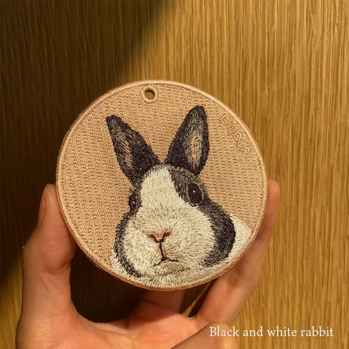 うさぎ ラビット 白黒 刺繍キーホルダー 両面刺繍 ペット うさぎ ラビット 白黒 刺繍キーホルダー 両面刺繍 ペット