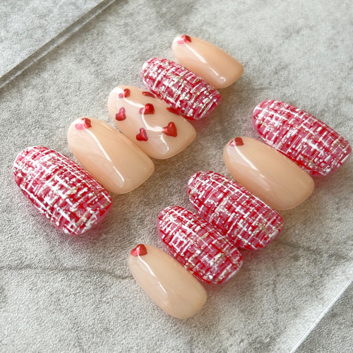 赤のハート×ツイードネイル/バレンタインネイル/ハートネイル ネイル