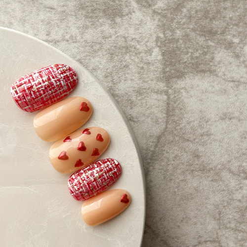 赤のハート×ツイードネイル/バレンタインネイル/ハートネイル