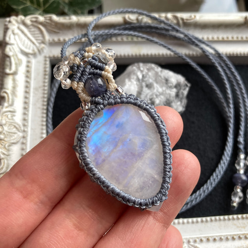 I様専用 3種類の宝石質天然石のマクラメネックレス 【公式通販】