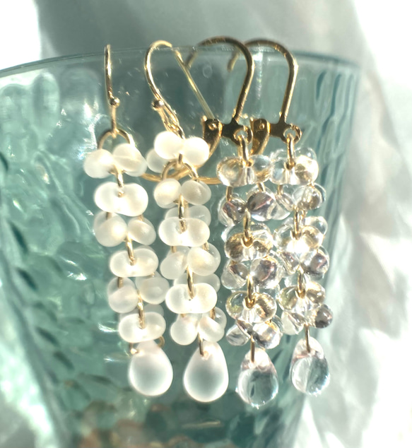 Snow White Cascade Earrings 碎磨毛玻璃耳環系列 第13張的照片