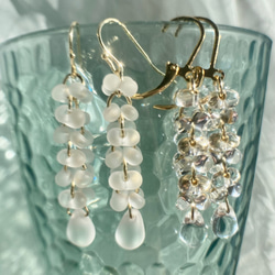 Snow White Cascade Earrings 碎磨毛玻璃耳環系列 第14張的照片