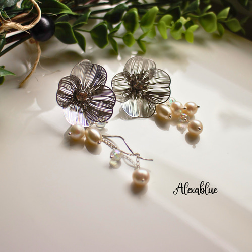 アシンメトリー ビックフラワーパールピアス ウェディングアクセサリー  