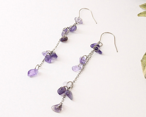 アメジストのロングイヤリング／ピアス 金属アレルギー対応 2月 誕生石
