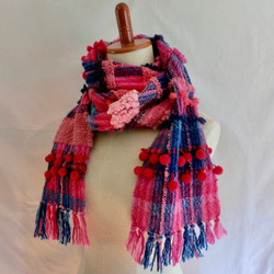 さをり織り　★手織りのマフラー★  さおり織り　ピンク　一点物　ユニーク　個性的　 1枚目の画像
