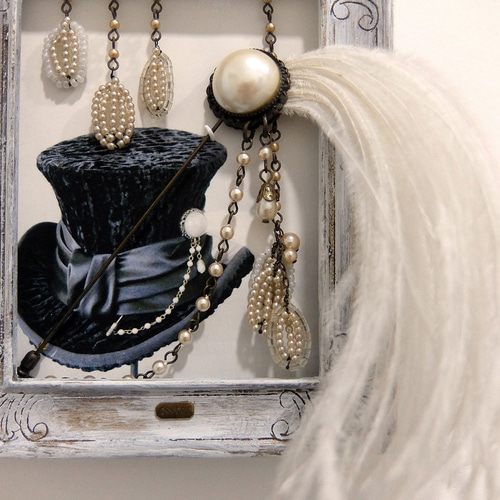 ☆一点もの☆ヴィンテージ・フェイクパールとダチョウの羽根飾り