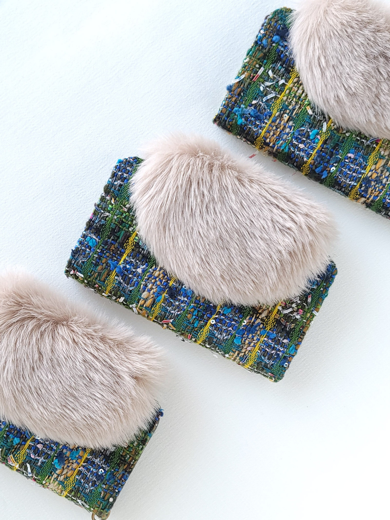 フワモコ ファー 手帳型スマホケース 10,212円