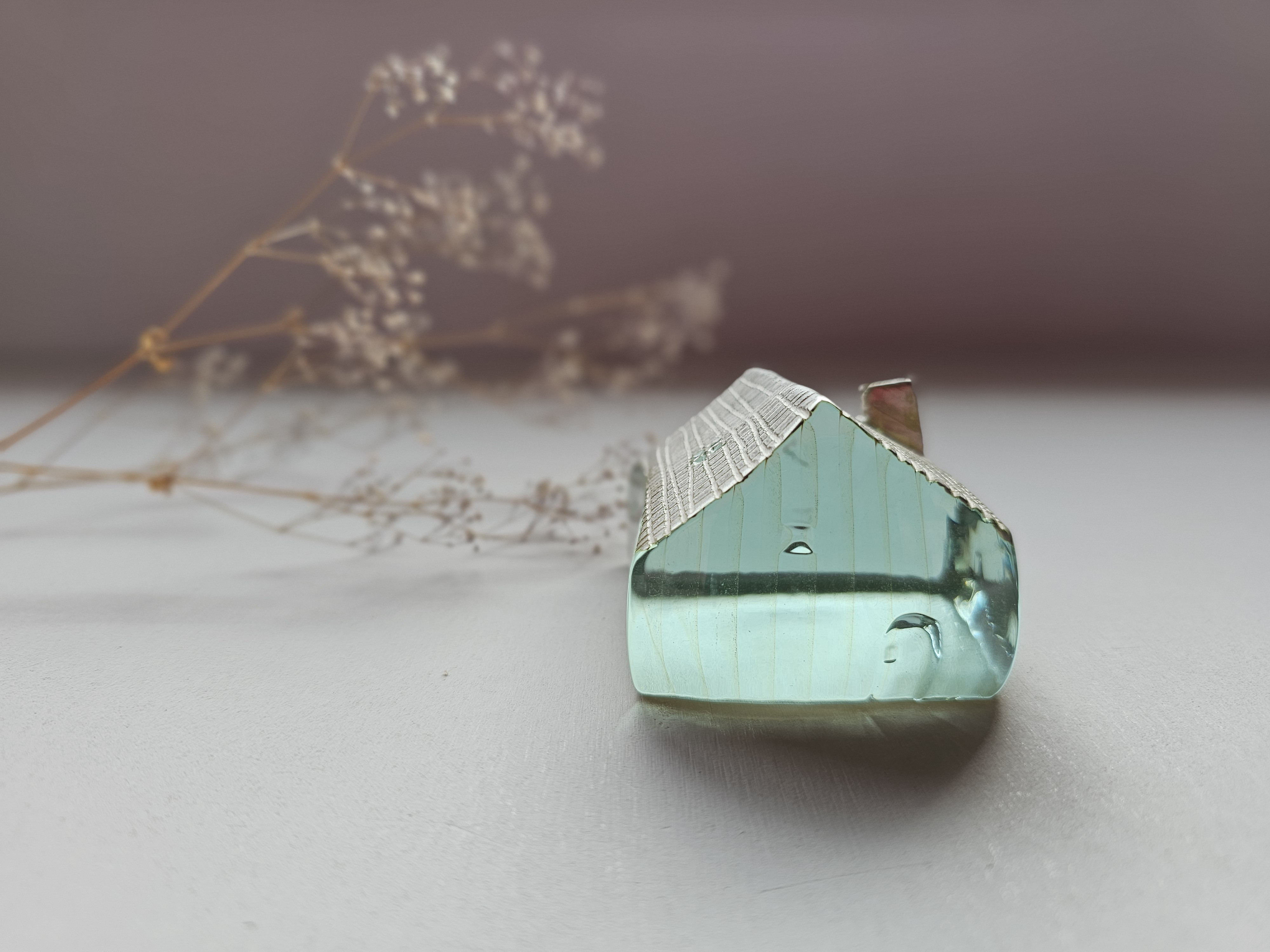 ガラスの家　置物　インテリア　銀屋根　クリア