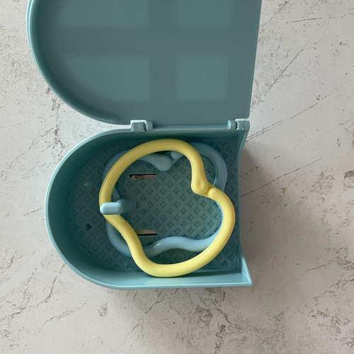 【ハンドメイド】 ビジーボード ステップアップver. Lサイズ ハンドメイド】 ビジーボード カラフルver. Lサイズの通販 by