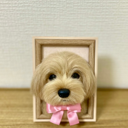 【美品】犬 絵画 ワイマラナー 額装 樹脂加工 アンティーク調 オーダー見本 羊毛フェルトフレームタイプ 犬 ワイマラナー 羊毛