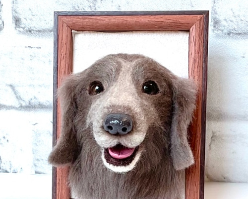 【美品】犬 絵画 ワイマラナー 額装 樹脂加工 アンティーク調 オーダー見本 羊毛フェルトフレームタイプ 犬 ワイマラナー 羊毛