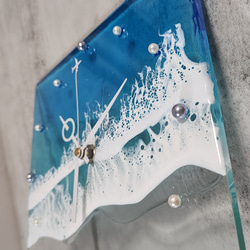 新作♦️海のアート時計 ボード 波 海 レジン アート ビーチ clock クロック ガラス 5枚目の画像