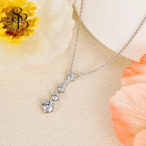 モアッサナイト Y字 ラウンド ネックレス キラキラ S925