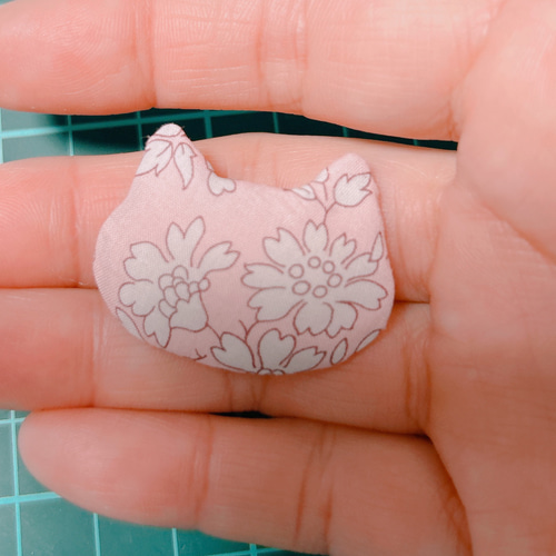 【229】リバティプリント　ハンドメイド　ヘアピン　パッチンピン　ねこ　ハート 229】リバティプリント ハンドメイド ヘアピン パッチンピン