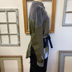 男女兼用オシャレエプロン❤️バイカラー市松模様ポケットの腰巻きエプロン 黒（男女フリーM〜L） 6枚目の画像