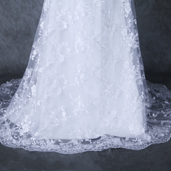 ウェディングドレス 上品透け袖 贅沢な小花総レース 披露宴/結婚式 長袖 細見えシルエット 4枚目の画像