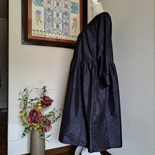 大島紬　お着物リメイク　ギャザーたっぷりワンピース　腰紐付き　ハンドメイド 大島紬お着物リメイクギャザーたっぷりワンピース腰紐付き