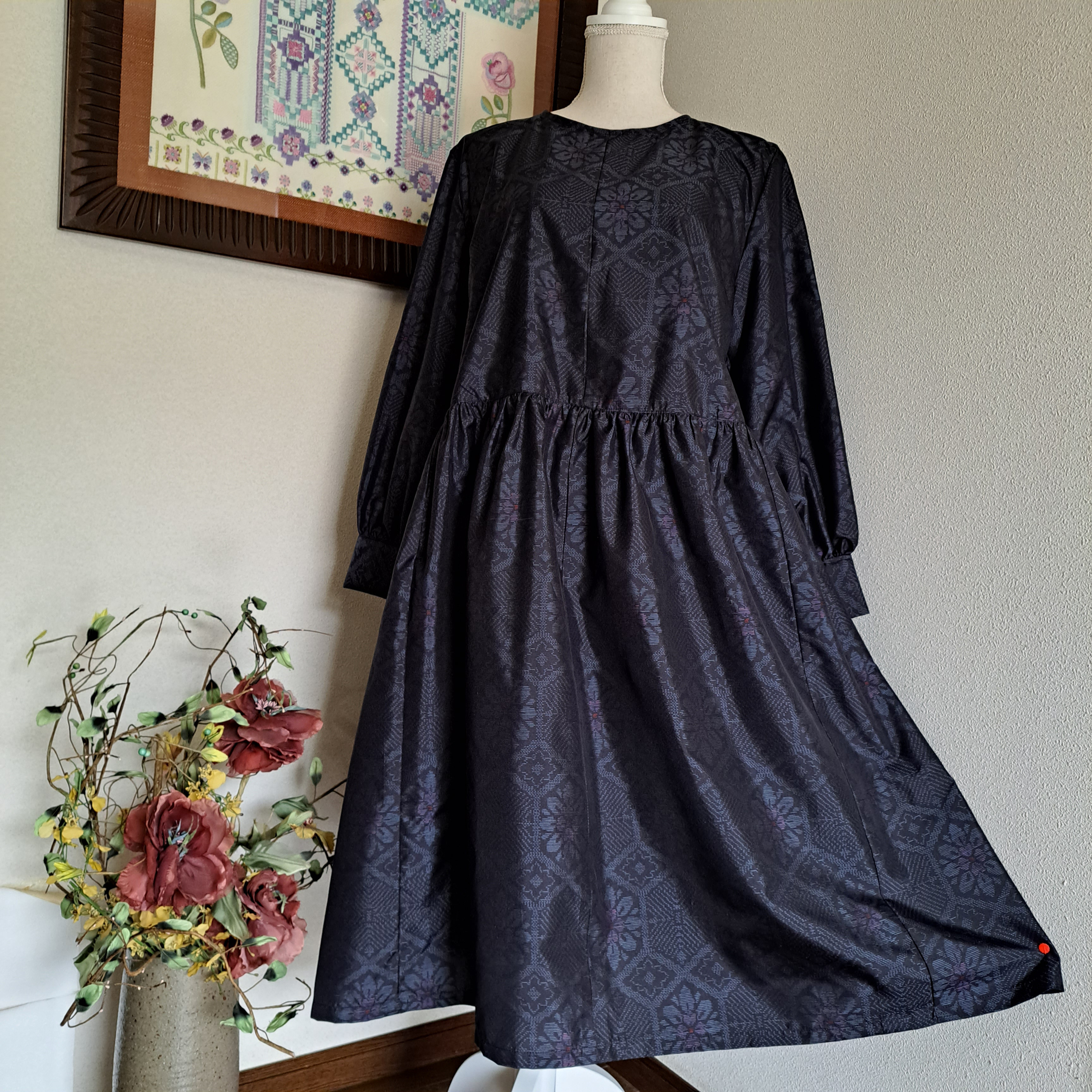 和の布創作服＞ 小紋の着物地から作ったギャザーワンピース 絹